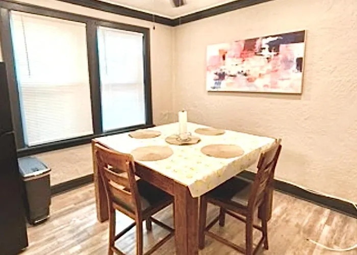 Quiet 1br, Eat-in Kitchen, Close To Midway * Chicago